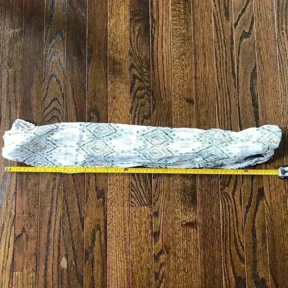 Vintage American Eagle Infinity Scarf - Black/White/Pink w/ Gold Appliqué - Picture 5 of 6